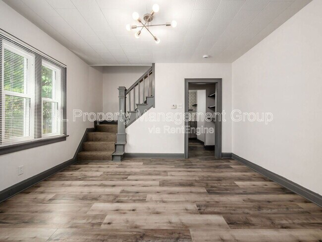 Building Photo - 439 Eldridge Ave