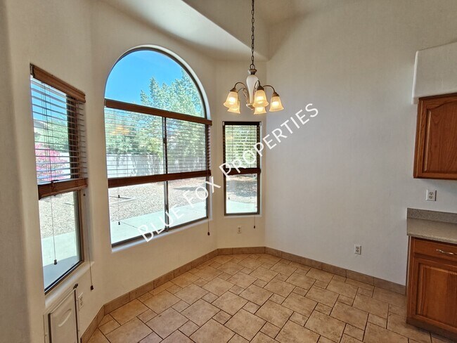 Building Photo - 5680 Shady Grove Dr