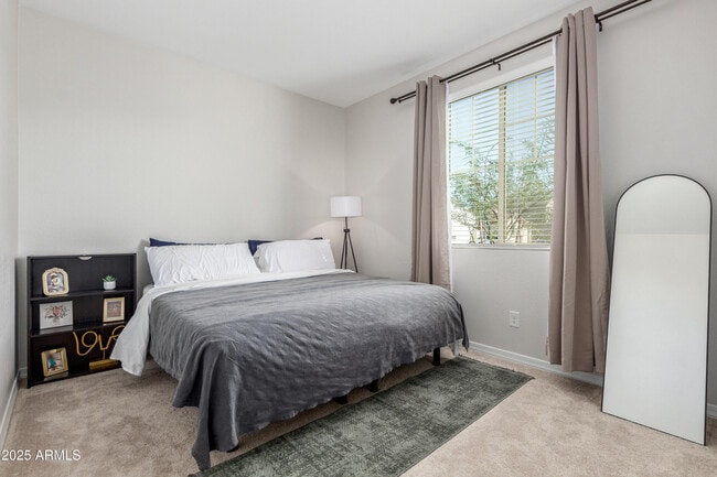 Building Photo - 3872 N 103rd Ave