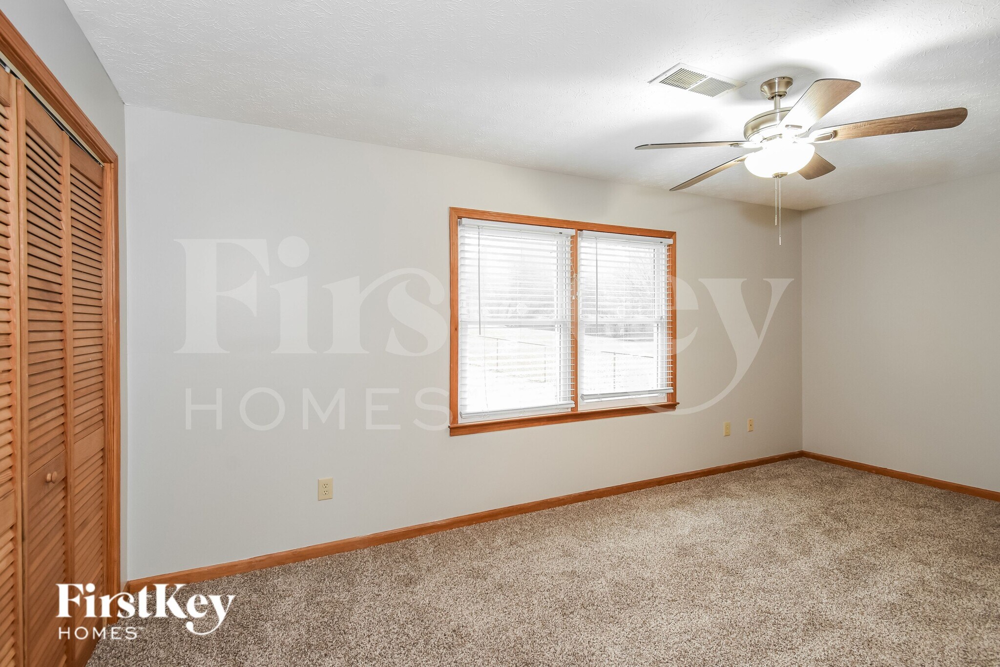 Building Photo - 72 Hickory Glen Way