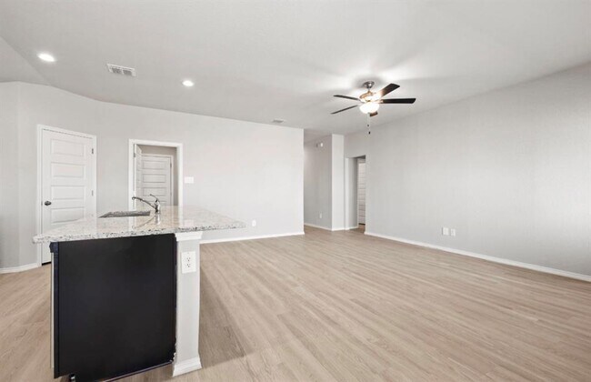 Building Photo - 3204 Ridge Pl