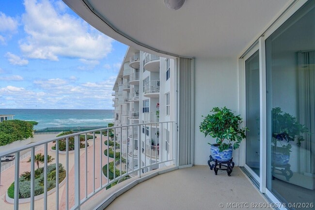 Building Photo - 2295 S Ocean Blvd