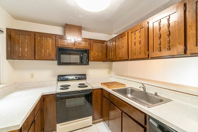 Building Photo - 3158 Phoenix Ln