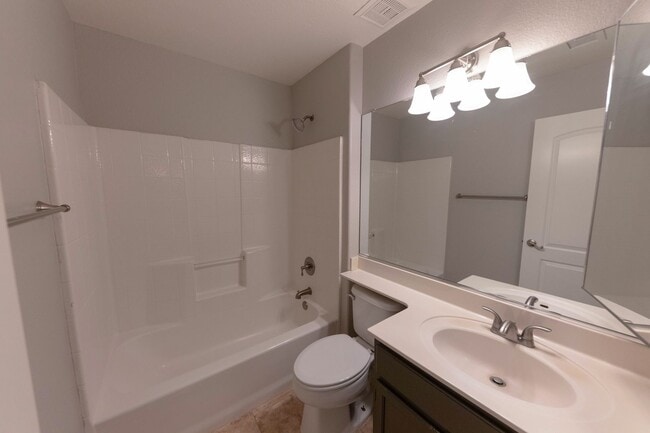 Building Photo - Charming 4 bed, 2 bath home in Chandler!