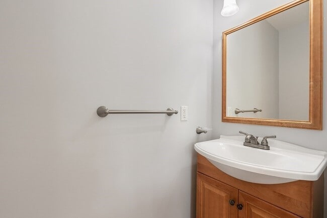 Building Photo - 58 Holton St
