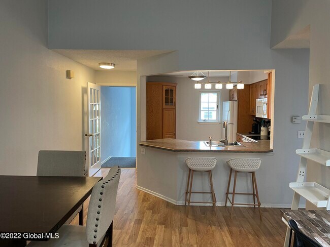 Building Photo - 5106 Forest Point Dr S
