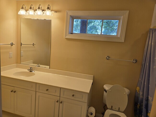 Building Photo - 5003 Double Fox Rd