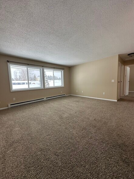 Building Photo - 3333 Mahoney Dr