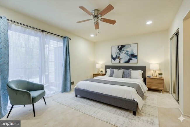 Building Photo - 112 Appletree Ct