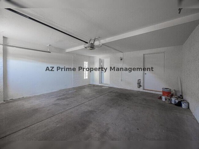 Building Photo - 7835 E Glenrosa Ave