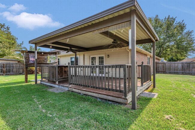 Building Photo - 6923 Creek Village Dr