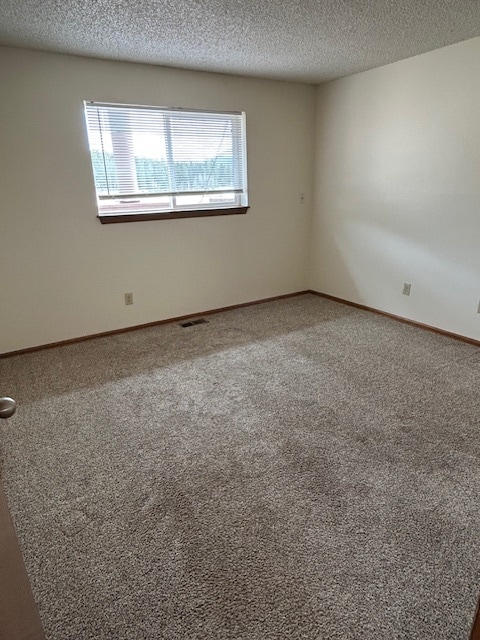 Building Photo - 403 Forest Edge Ln