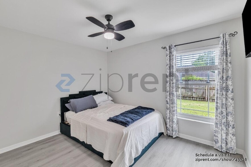 Building Photo - 1038 Malletwood Dr