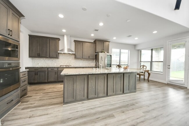 Building Photo - 2035 Taylor Marie Trl