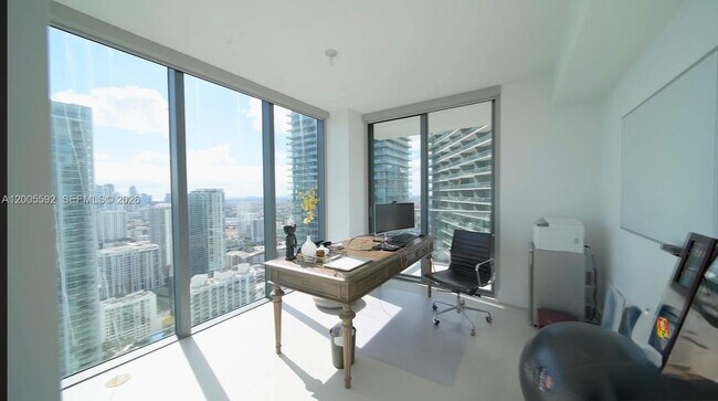 Building Photo - 3131 NE 7th Ave