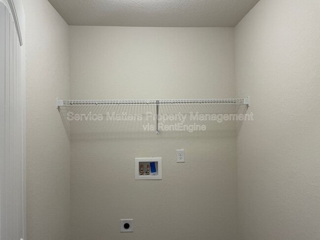 Building Photo - 5184 Peach Dr