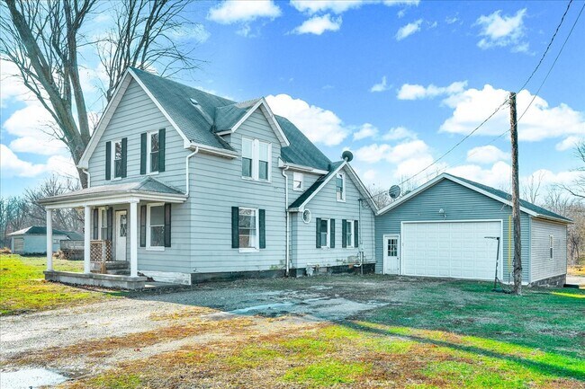 Building Photo - 25998 N Dal Bar Rd