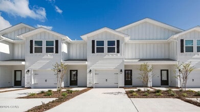 Building Photo - 532 Melrose Wy