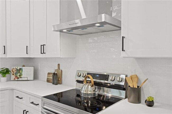 Building Photo - 3183 Zion St