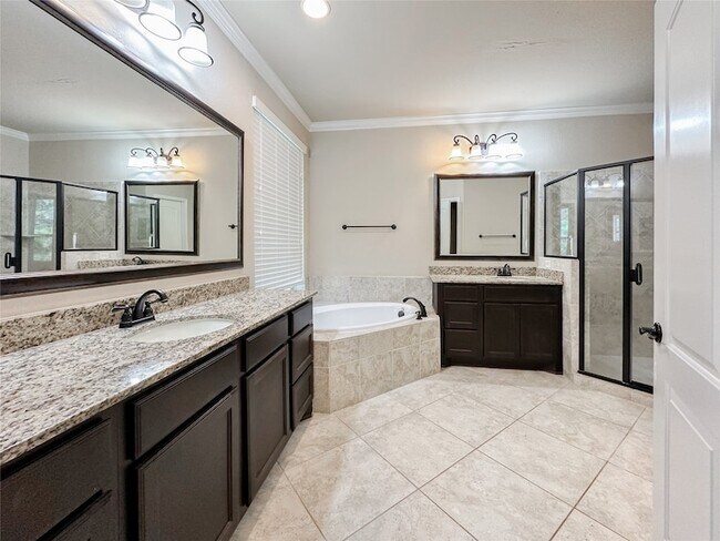 Building Photo - 23 Jonquil Pl