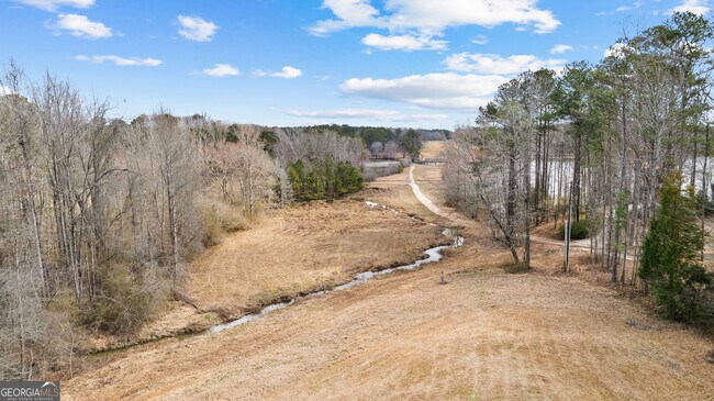 Building Photo - 260 Sandy Lake Cir