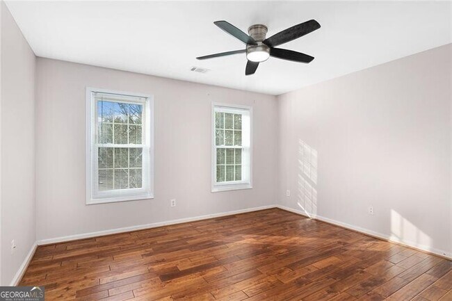 Building Photo - 560 Kimball Crest Ct