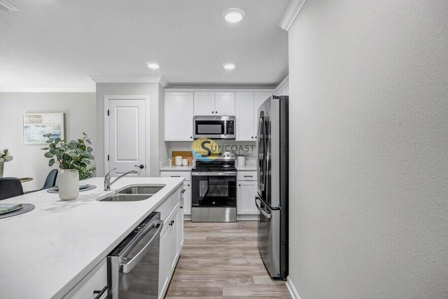 Building Photo - 1516 Yelford Cir