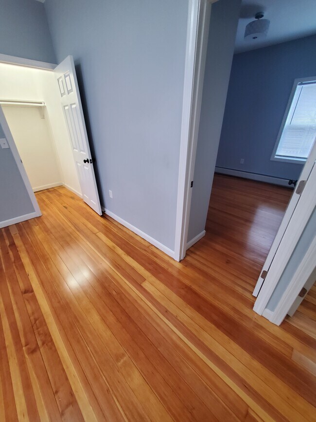 Building Photo - 38 Tuttle St