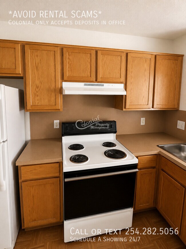 Building Photo - 3805 Woodrow Dr