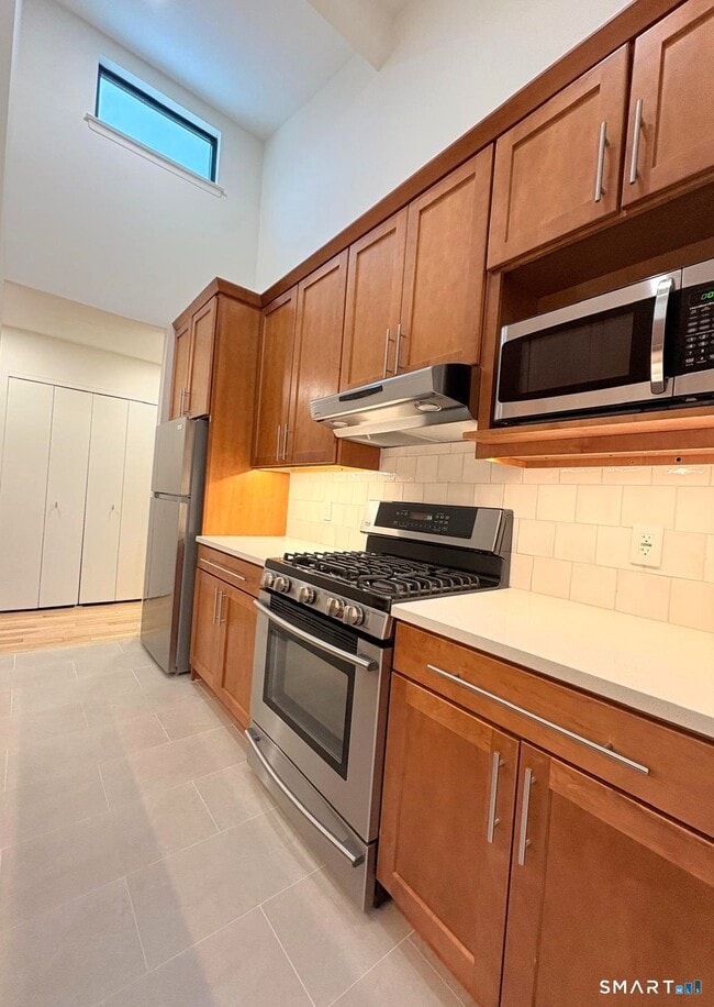 Building Photo - 9 Cook Close