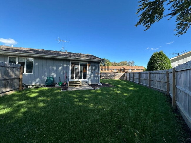 Building Photo - 2608 Morningside Dr