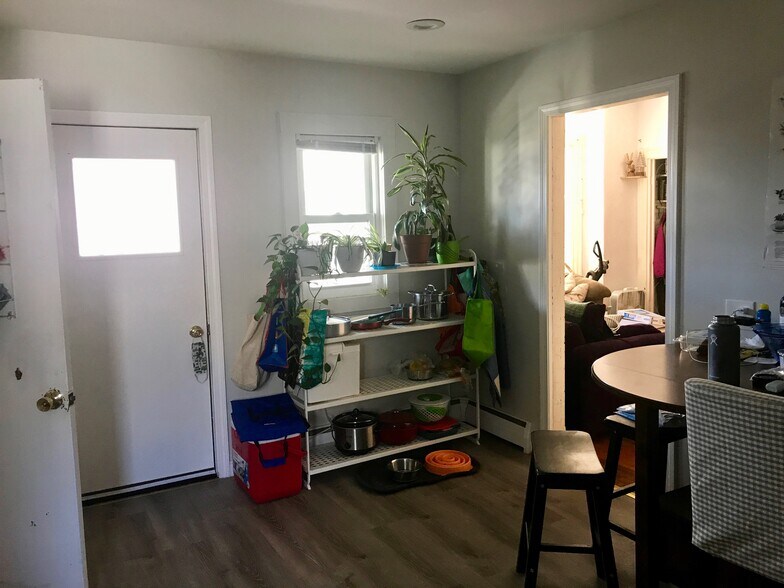 Building Photo - 7 Quincy St