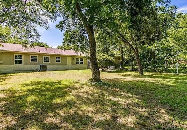 Building Photo - 3821 Bonnie Dr