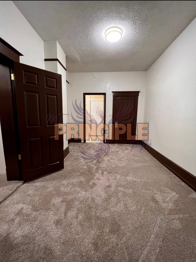 Building Photo - West Granite Street Uptown House
