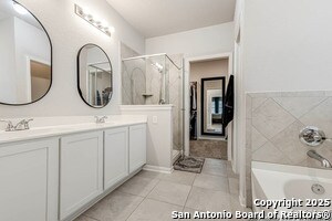 Building Photo - 7919 Deepwell Dr