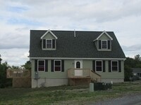 Building Photo - 3 Bedroom Close to Ithaca College