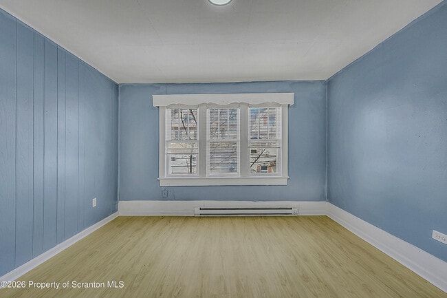 Building Photo - 53 Sobieski St