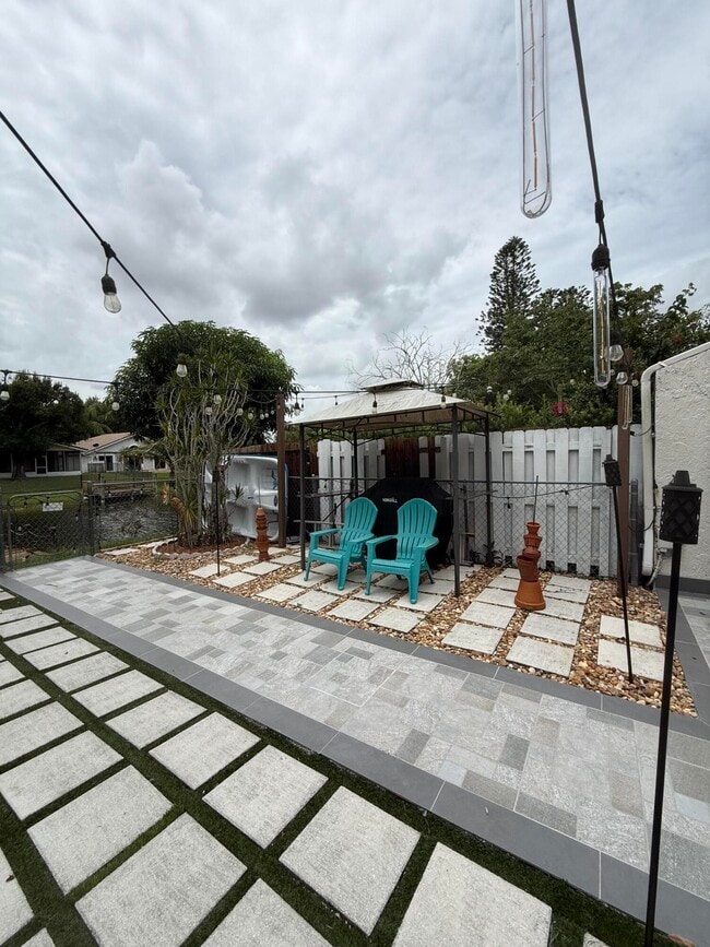 Building Photo - 12394 Westhampton Cir