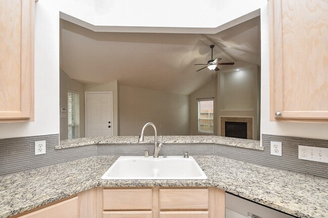 Building Photo - 10614 Sunswept Fields Ln