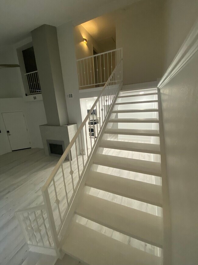 Building Photo - 9653 S 44th St