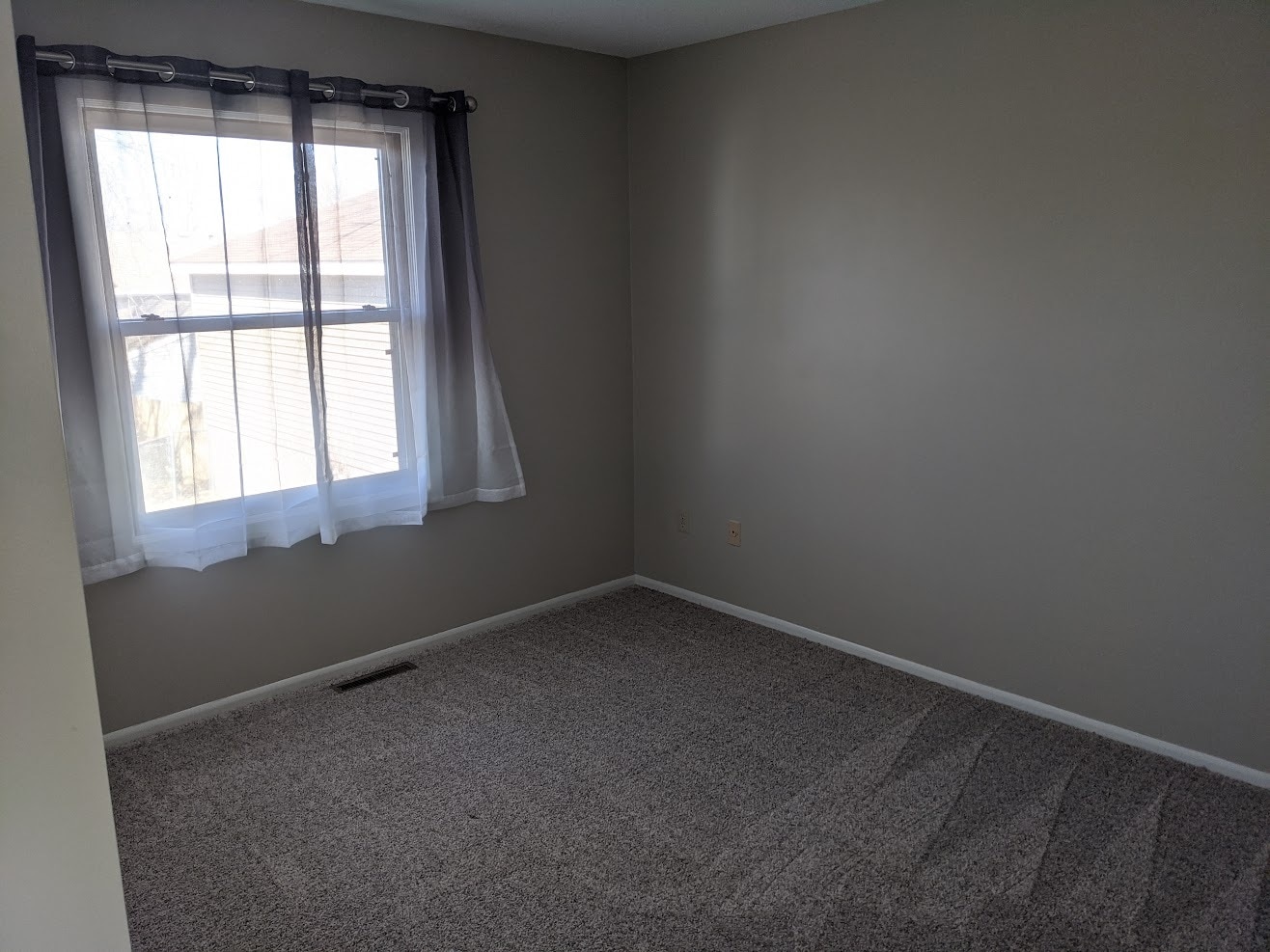 Building Photo - 2105 49 1/2 Ln NW