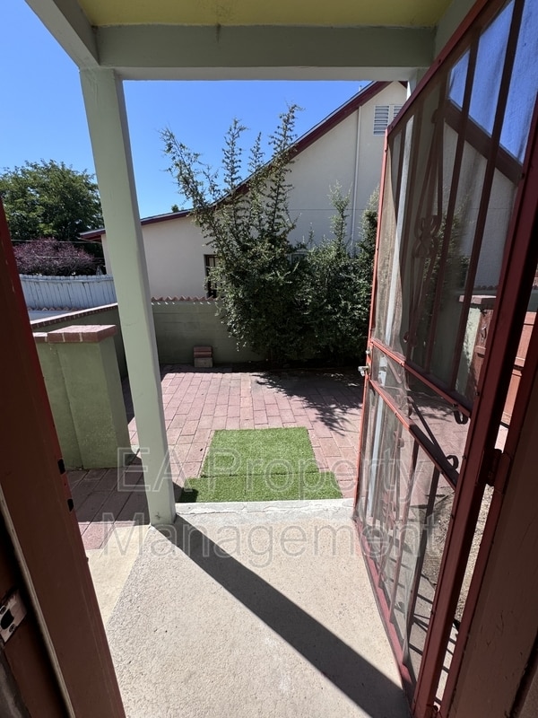 Building Photo - 505 7th St SW