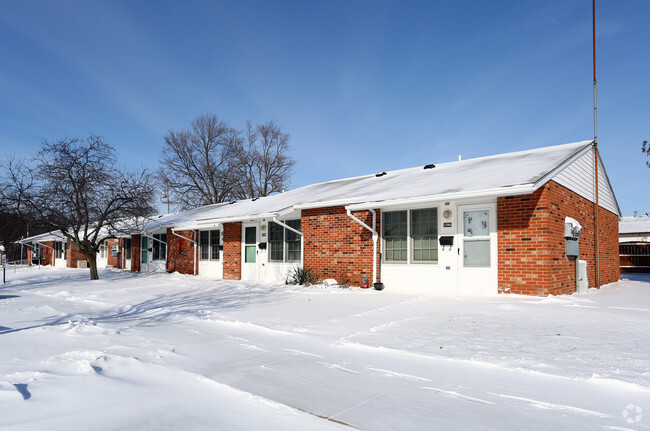 Building Photo - Cortview Village