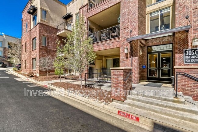 Building Photo - 305 Inverness Way S