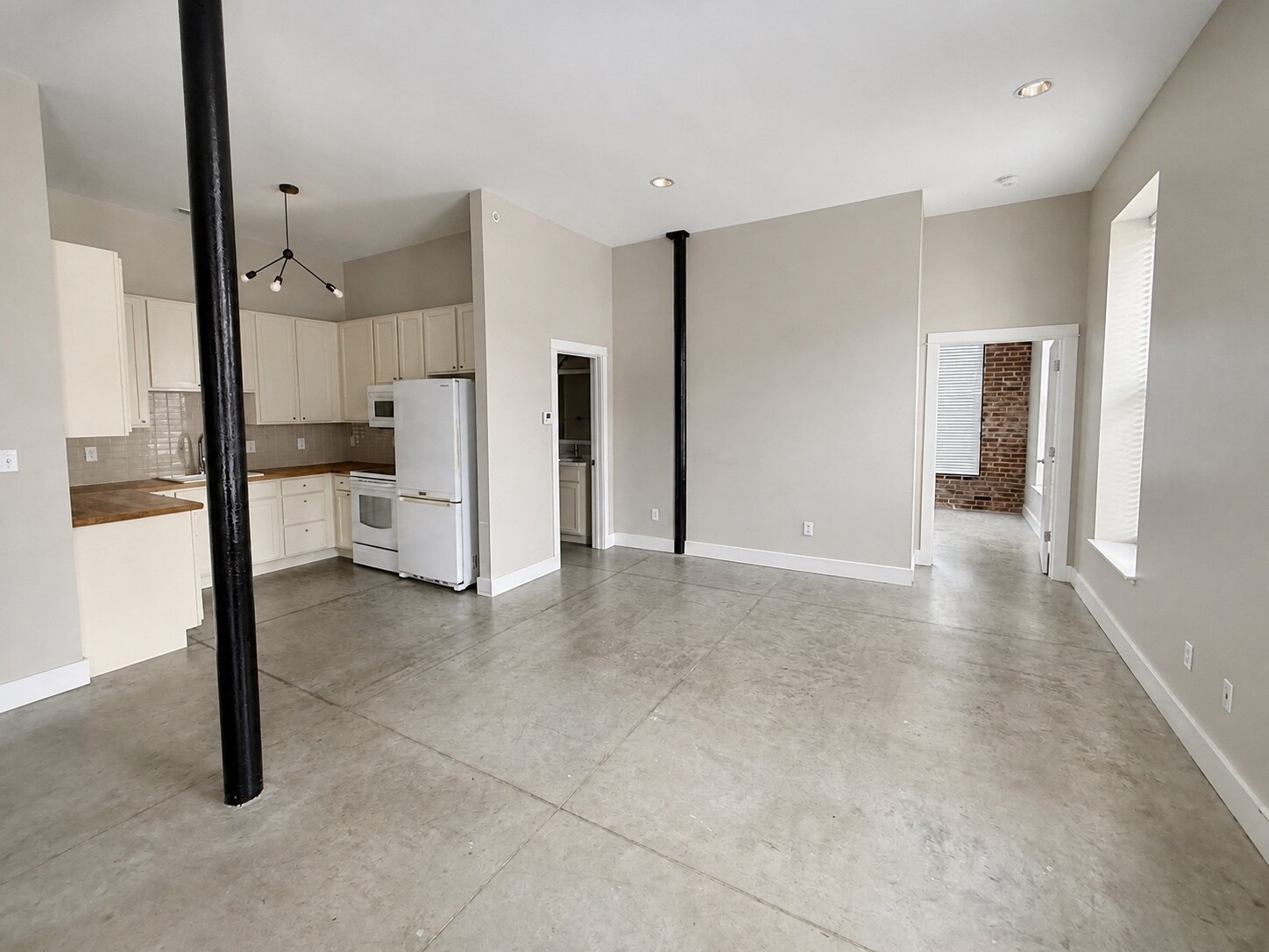 Building Photo - 4432 Olive St