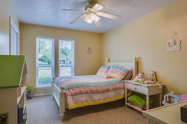 Building Photo - Zoned to CLHS! Updated One Story 4BR Home!