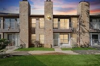 Building Photo - 6633 W Airport Blvd