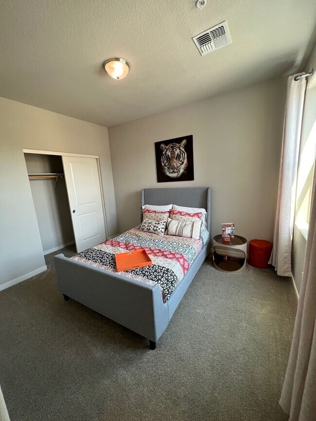 Building Photo - NEAR UNR - 4789 Black Falcon - HELPING TEN...