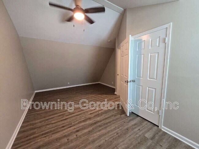 Building Photo - 3226 Priest Woods Dr