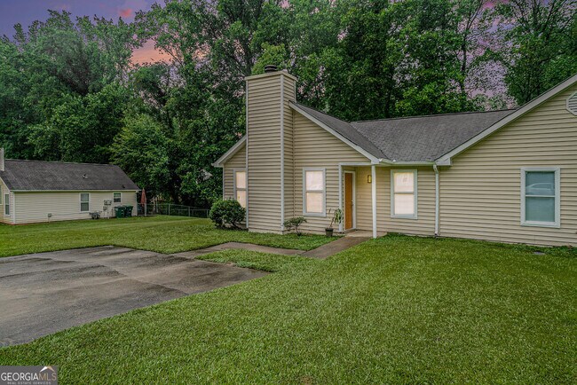 Building Photo - 1238 McPherson Ln